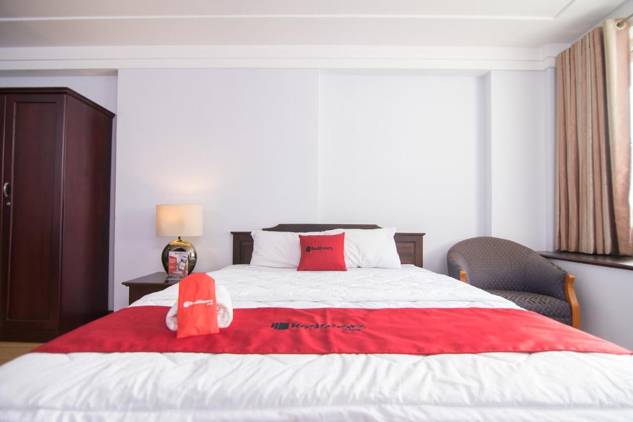 Reddoorz Near Hoa Lu Stadium Hô Chi Minh-Ville Extérieur photo